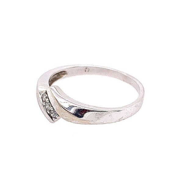 10k 3-Diamond Ring   - Picture 8 of 12